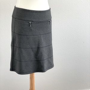 Athleta Size Small Grey Skirt